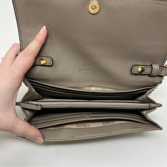 MICHAEL KORS WALLET CROSSBODY BAG - Picture 7 of 9